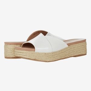 Chinese Laundry Seamist Sandal